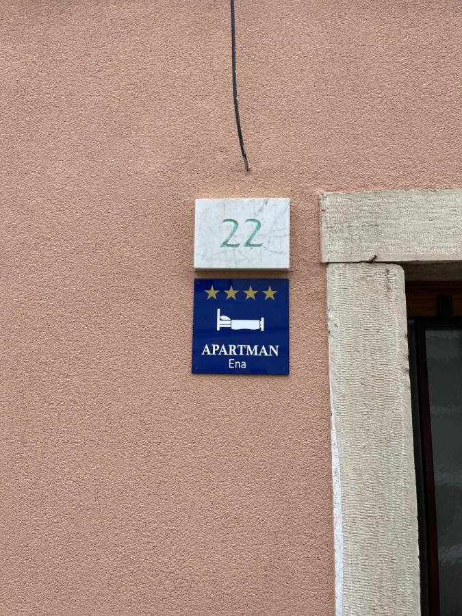 Apartment Ena Near Pula Amphitheater Exteriér fotografie